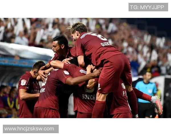 马尔墨与克卢日的激烈对决揭示足球战术与团队合作的重要性