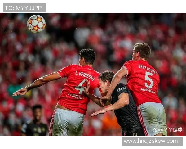 2015年拜仁慕尼黑对阵波尔图的经典对决回顾与战术分析 2015年拜仁慕尼黑对阵波尔图的经典对决回顾与战术分析